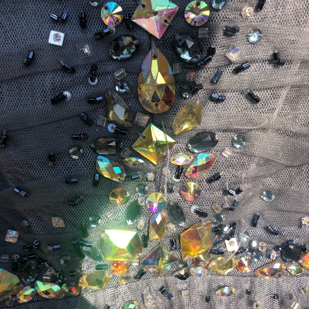 STUNNING Formal Dress - Picture 10 of 16